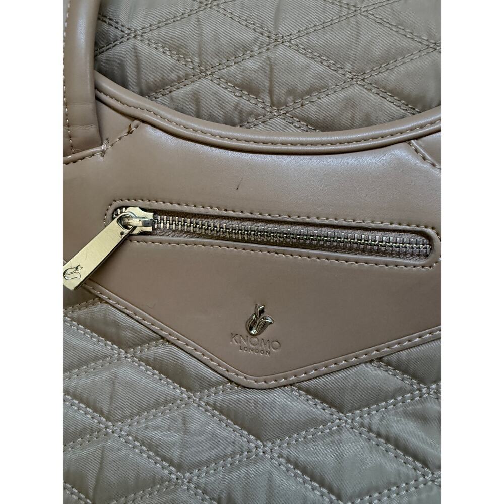 Knomo London Quilted Vertical 2 wheel Carryon Taupe w/red interior EUC - Picture 16 of 16